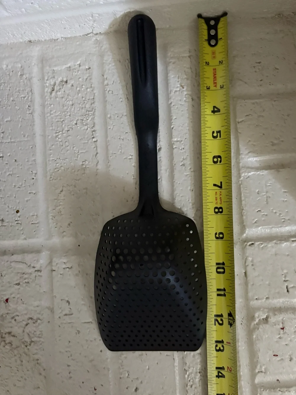 Pampered Chef Scoop ‘N Drain Slotted Spoon Strainer Black